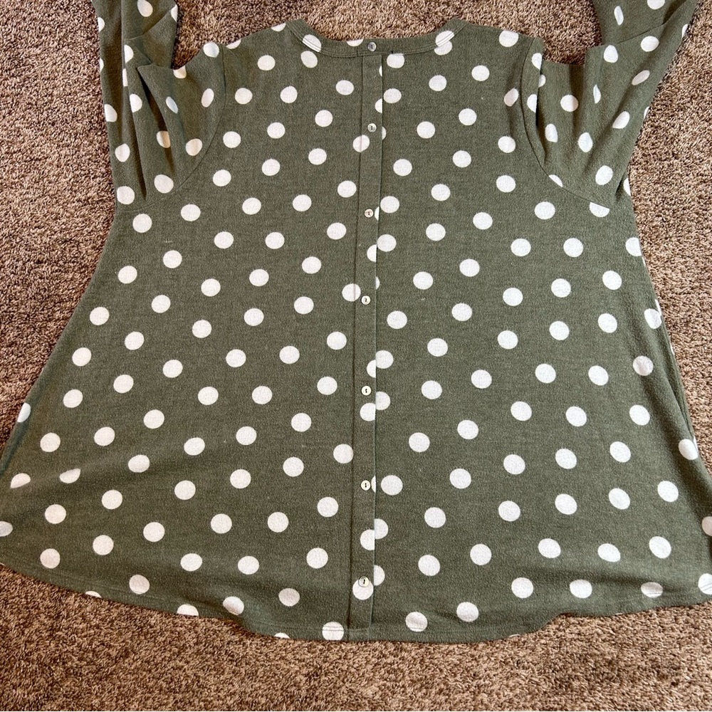 Kim & Cami soft sweater Top - Picture 5 of 5